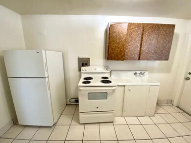 601 33rd St unit 3, West Palm Beach, FL 33407 - photo 2