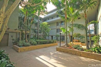 Center Courtyard or Atrium with elevator