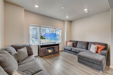 17529 110th Ave E unit E, South Hill, WA 98374 - photo 7