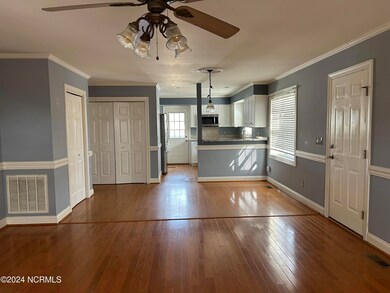 739 E Main St, Winterville, NC 28590 - photo 4