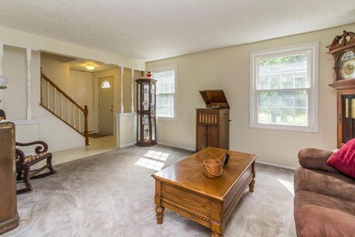 Family Room (2)