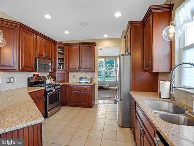 2522 Joshua Dr, Reading, PA 19608 - photo 7