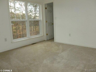 27006 Shannon Mill Dr, Ruther Glen, VA 22546 - photo 5