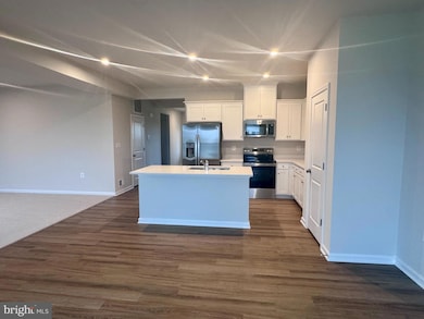 37 Taft Ave, Ranson, WV 25438 - photo 4