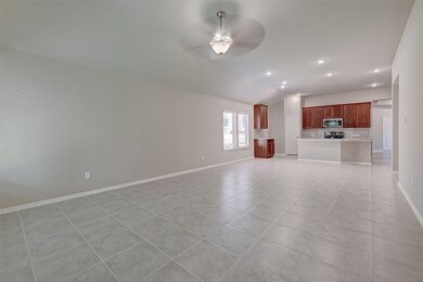 31022 Regal Elm Ln, Conroe, TX 77385 - photo 7