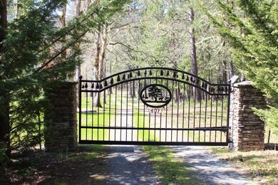 Gated Entrace1 (2)