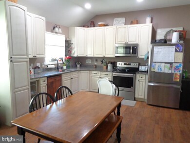 233 Bell Rd, Harpers Ferry, WV 25425 - photo 3