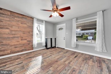 305 W Elm St, Reading, PA 19607 - photo 5