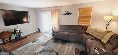 6948 Woodstream Ln, Lanham, MD 20706 - photo 7