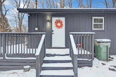 5306 Ledgewood Dr, Tobyhanna, PA 18466 - photo 3