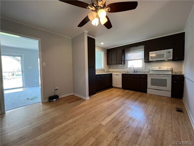 6025 Deerwater Ct, North Chesterfield, VA 23237 - photo 6