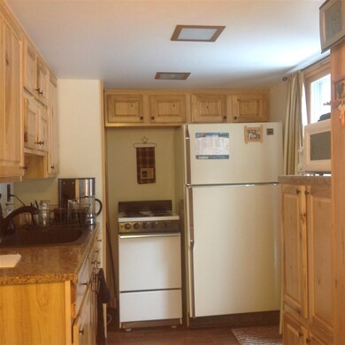 308 N Hill Cross Rd, Ludlow, VT 05149 - photo 6