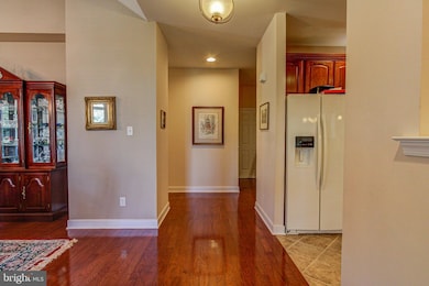 1049 Burgundy Cir, Pennsburg, PA 18073 - photo 6