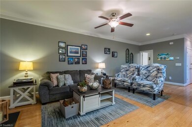 2857 Willoughby Ct, Burlington, NC 27215 - photo 5