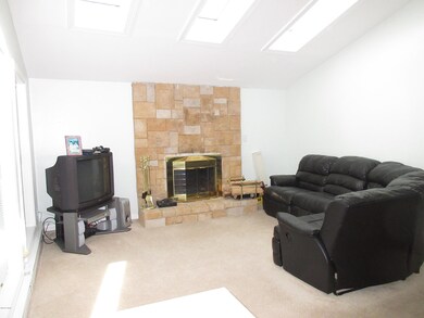 103 Catamount Ln, Tafton, PA 18464 - photo 4