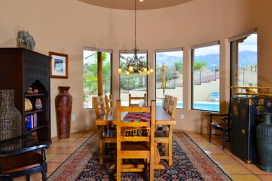 Formal Dining