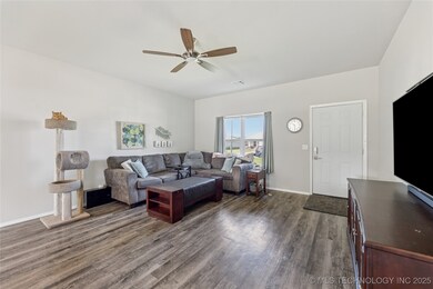 1521 S 31st St, Broken Arrow, OK 74014 - photo 4