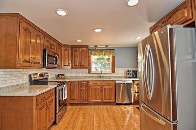 2 Glen Rd, Woburn, MA 01801 - photo 5
