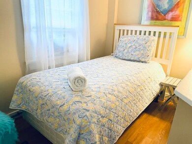 34 Lime St unit 2nd Floor, Newburyport, MA 01950 - photo 7