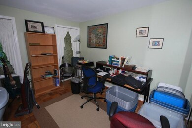 7531 Spring Lake Dr unit D2, Bethesda, MD 20817 - photo 3