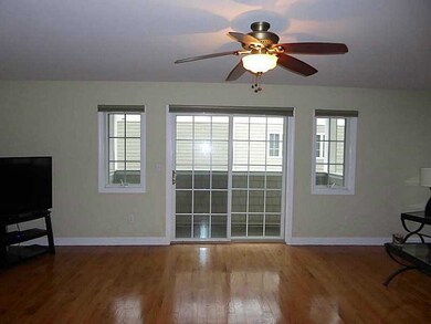 663 Metacom Ave unit 2, Bristol, RI 02809 - photo 6