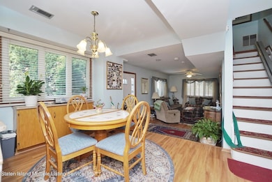 26 Fox Hunt Ct, Staten Island, NY 10301 - photo 5