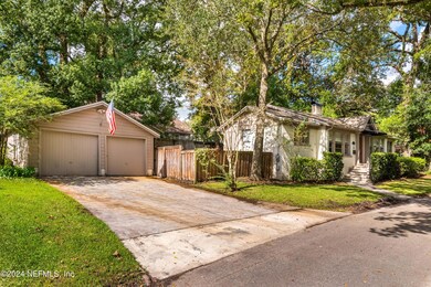 1374 Azalea Dr, Jacksonville, FL 32205 - photo 3