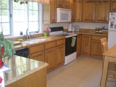 54 High Ridge Dr, Cumberland, RI 02864 - photo 5