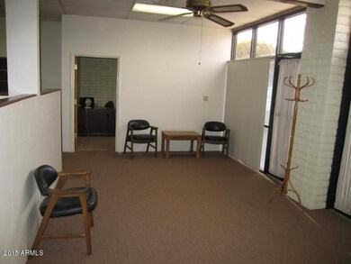 7025 N 56th Ave, Glen Dale, AZ 85301 - photo 4