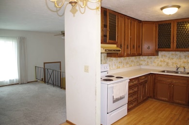 512 Sioux Ln, Broken Bow, NE 68822 - photo 6