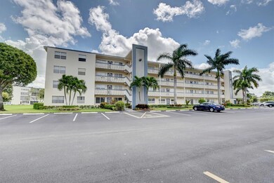 3085 Yarmouth E, Boca Raton, FL 33434 - photo 2