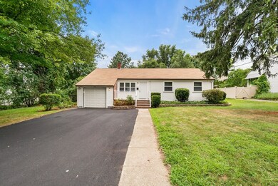 542 Trapelo Rd, Waltham, MA 02452 - photo 3