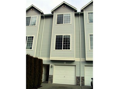 10414 Holly Dr unit C, Everett, WA 98204 - photo 2