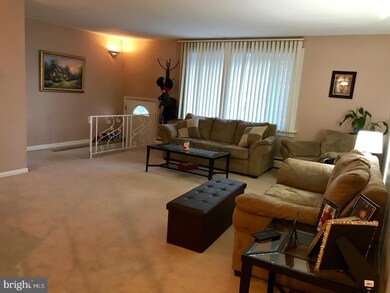 3807 Nedla Rd, Philadelphia, PA 19154 - photo 2