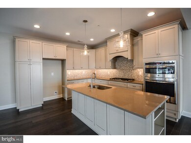 402 Summit Dr, Royersford, PA 19468 - photo 5