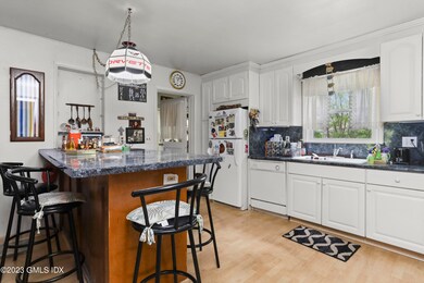 16 Hoover Rd Riverside CT-print-011-024-