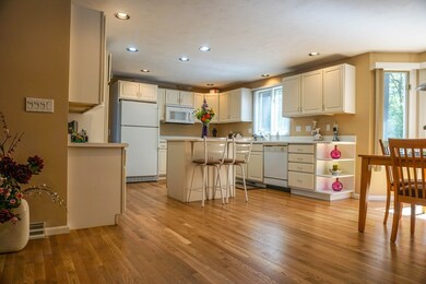 10 Tory Treasure Ln, Sharon, MA 02067 - photo 2