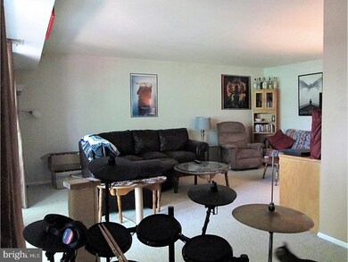 9E Fairway Rd, Reading, PA 19607 - photo 5