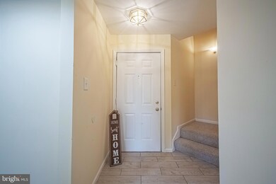 20419 Riverbend Square unit 302, Sterling, VA 20165 - photo 4