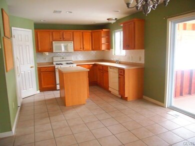 6782 Hickory Rd, Macungie, PA 18062 - photo 4