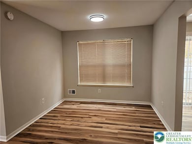 1876 Mansfield St, Hellertown, PA 18055 - photo 5