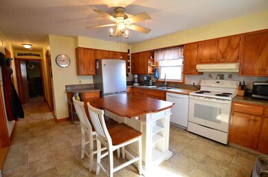 17 Lafrance Ave, Nashua, NH 03064 - photo 3