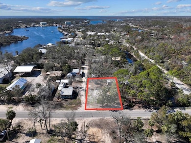 207 9th St E, Steinhatchee, FL 32359 - photo 4