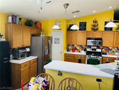 Kitchen w/ pantry- Appliances stay.