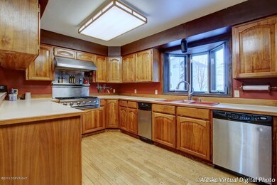 2600 Klamath Dr, Anchorage, AK 99517 - photo 4