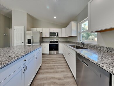 20061 SW 83rd Place, Dunnellon, FL 34431 - photo 4