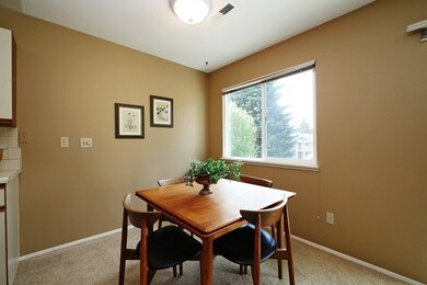 7328 NE 142nd Place unit C-5, Kirkland, WA 98034 - photo 4