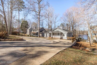 246 Greentree Pkwy 1