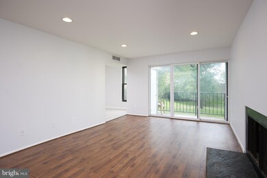 100 Duvall Ln, Gaithersburg, MD 20877 - photo 5
