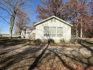 24586 Marathon Ln, Oakland, IL 61943 - photo 2